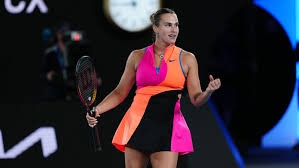 尤文官方：道格拉斯-路易斯左大腿股二头肌轻度损伤